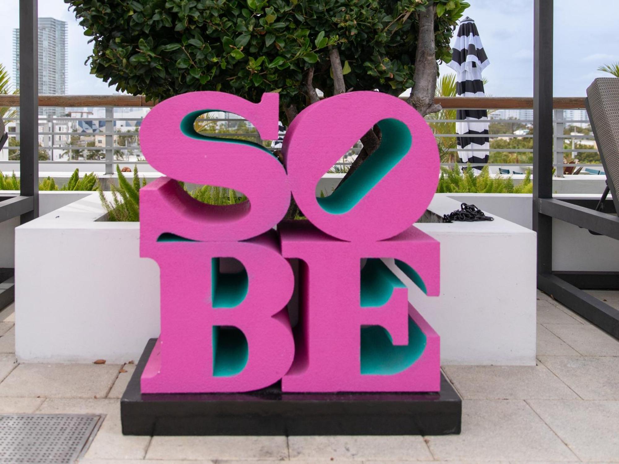 Kimpton Angler'S Hotel South Beach By Ihg Miami Beach Luaran gambar SOBE sculpture